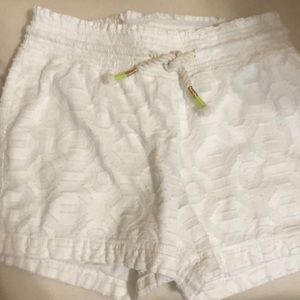Cherokee flowy white shorts